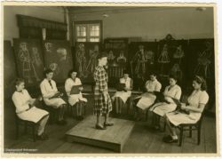 Drawing course at the vocational school for girls