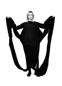 Exploding Fashion: From 2D to 3D to 3D Animation